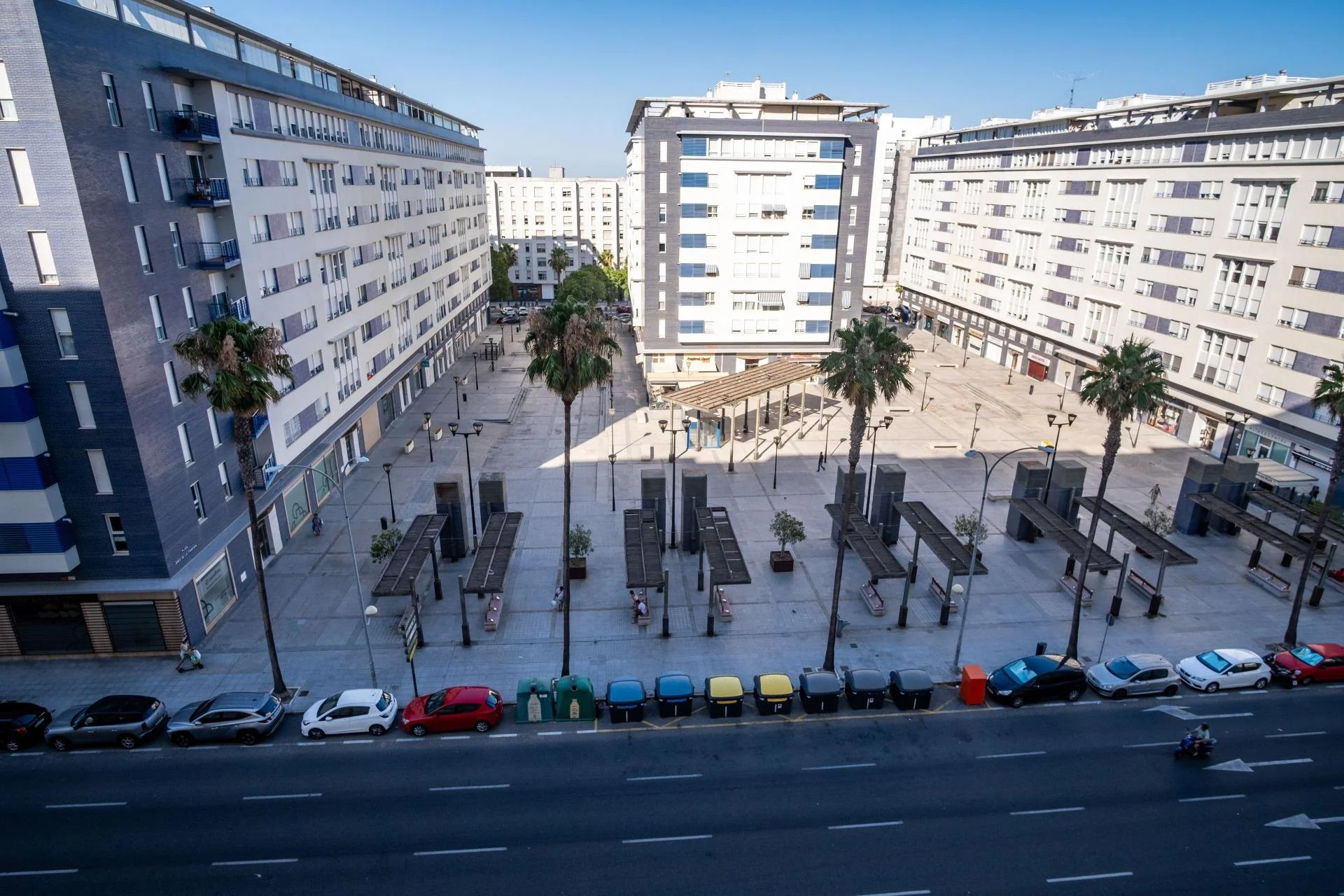 Seventh-floor flat near Victoria Beach