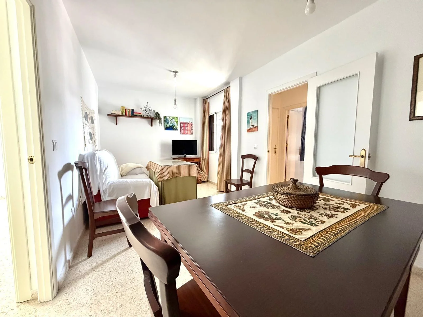 Piso VPO céntrico con garaje