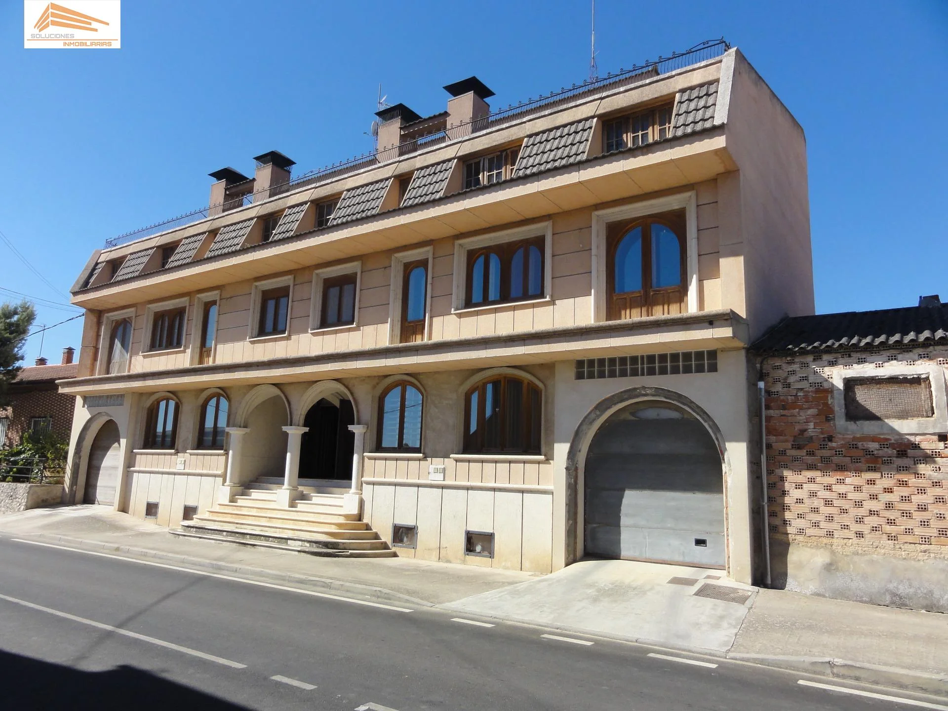 Adosado de 738 m² en Pesquera de Duero