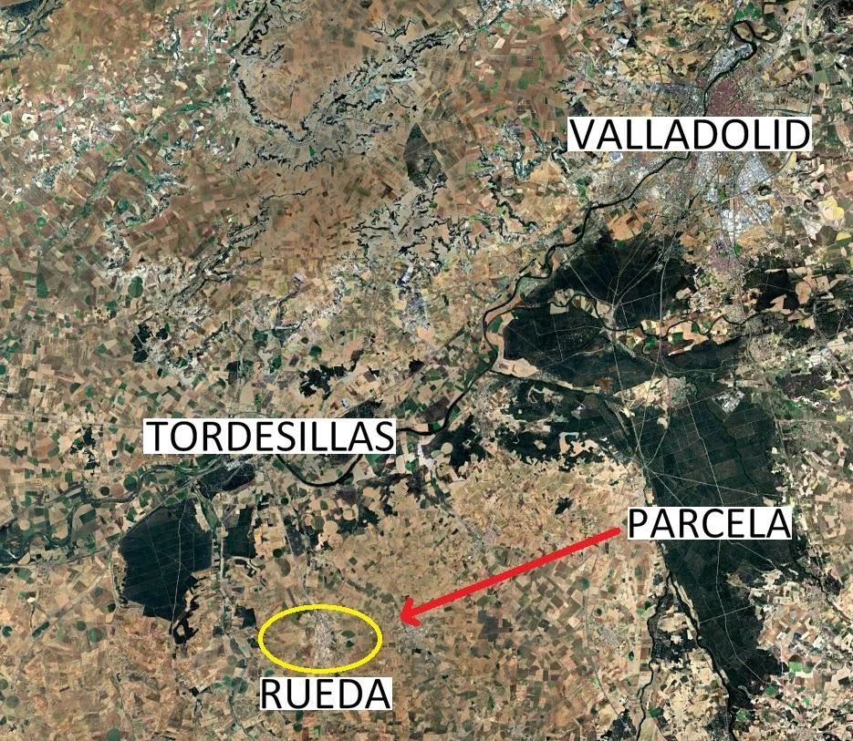 Urban plot in Rueda, 210 m²