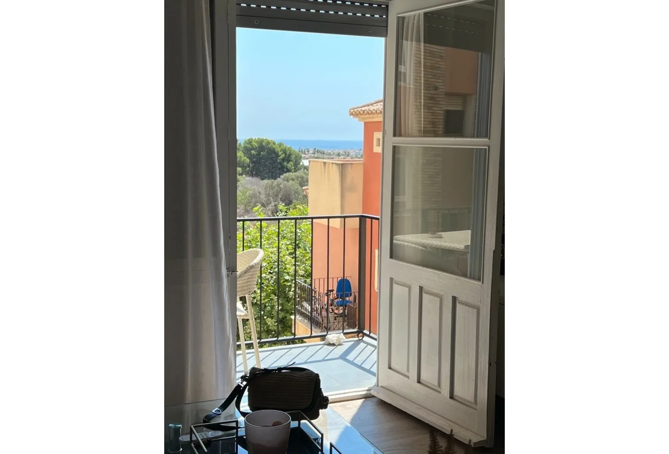 Apartamento reformado con vistas al mar, 3 dormitorios