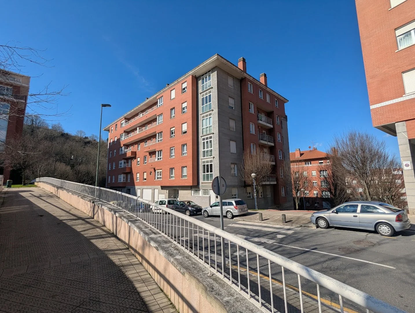 Exterior Basurto flat, 3 bedrooms