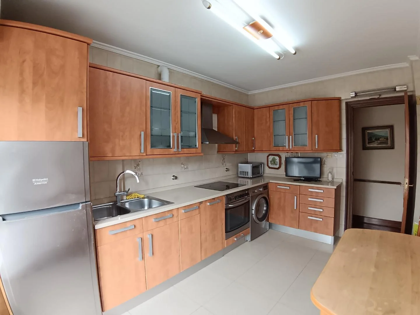 Central Portugalete flat, three-bedroom layout