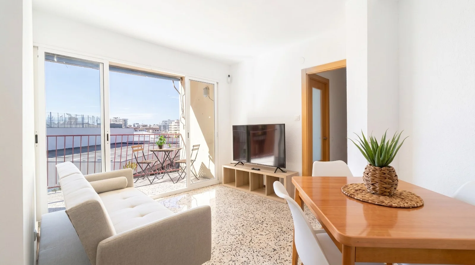 Reformed Tarragona flat, five bedrooms
