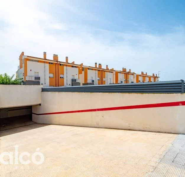 Solar urbanizado costero para diez chalets