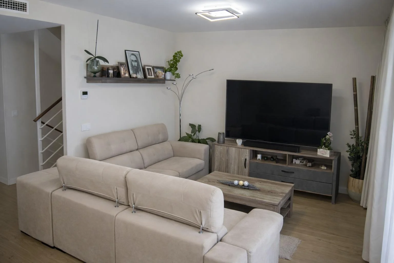 Spacious townhouse with large plot