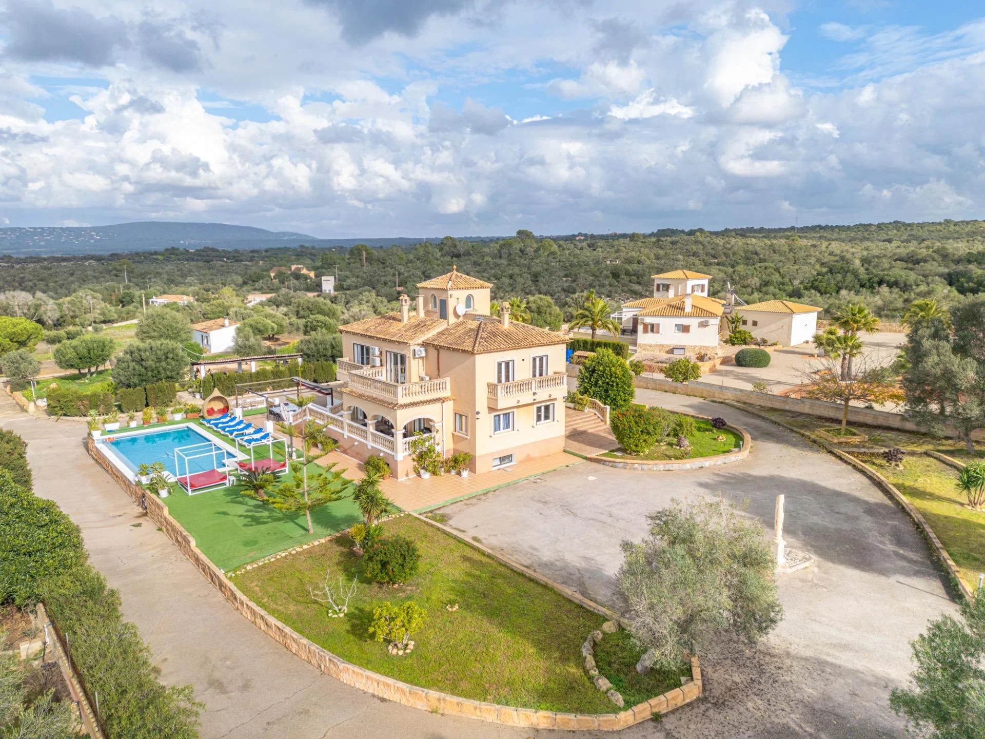 Gran chalet en S’Aranjassa con ocho dormitorios