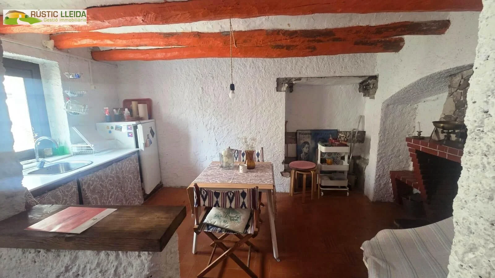 Casa de pueblo en buen estado, 3 habitaciones