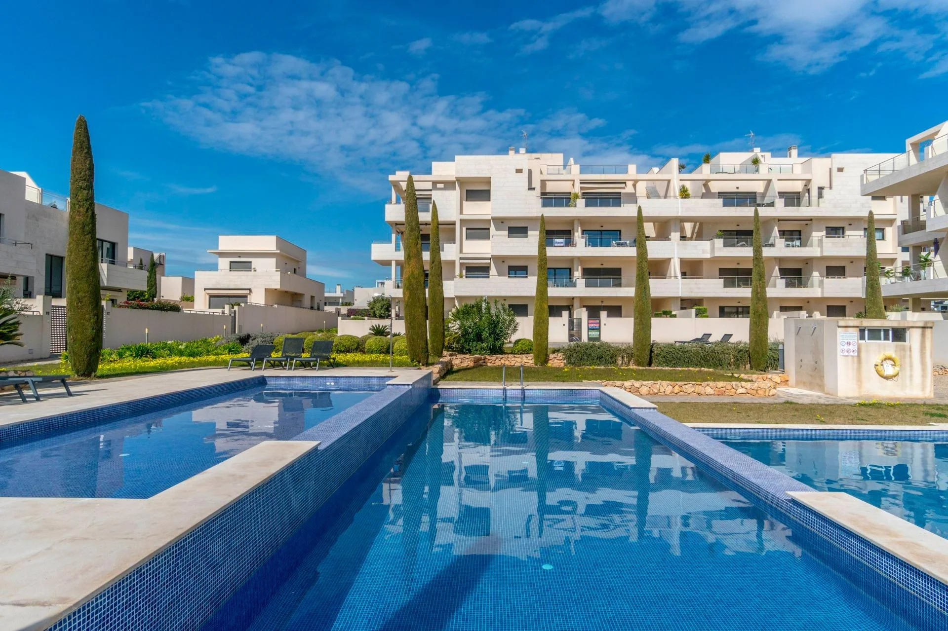 Modern Los Dolses apartment, 80 m²