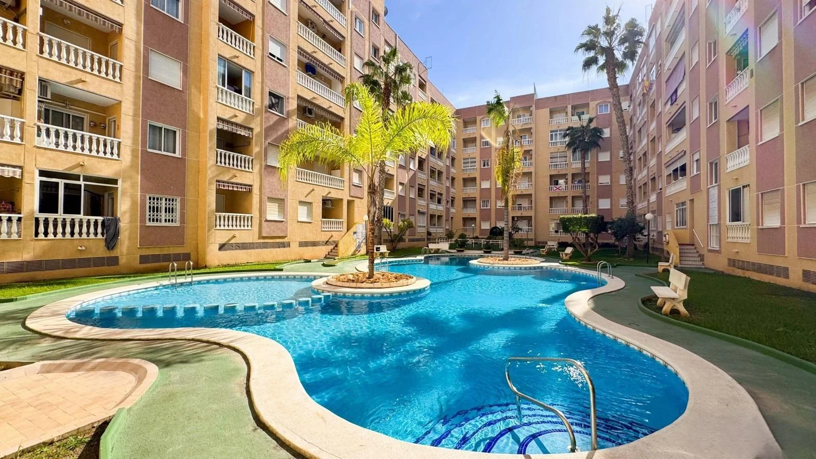 Piso reformado en Torrevieja cerca de playa