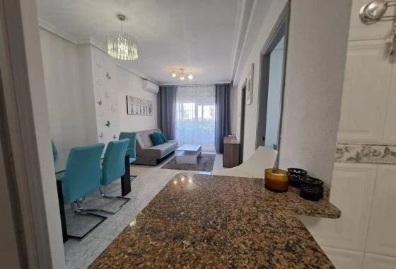 Apartamento cuidado en La Mata, 2 dormitorios