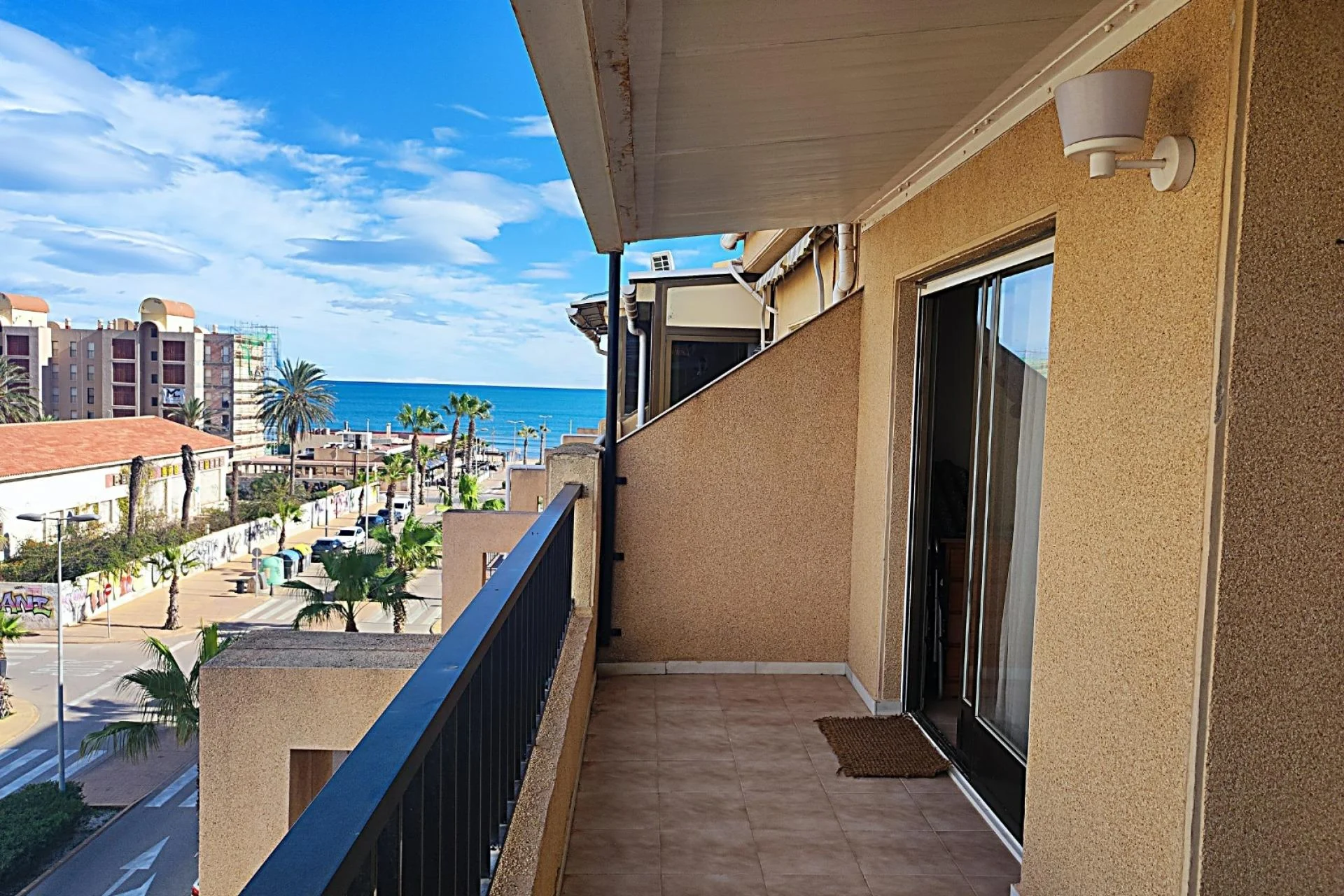 Apartamento con vistas al mar cerca de La Mata
