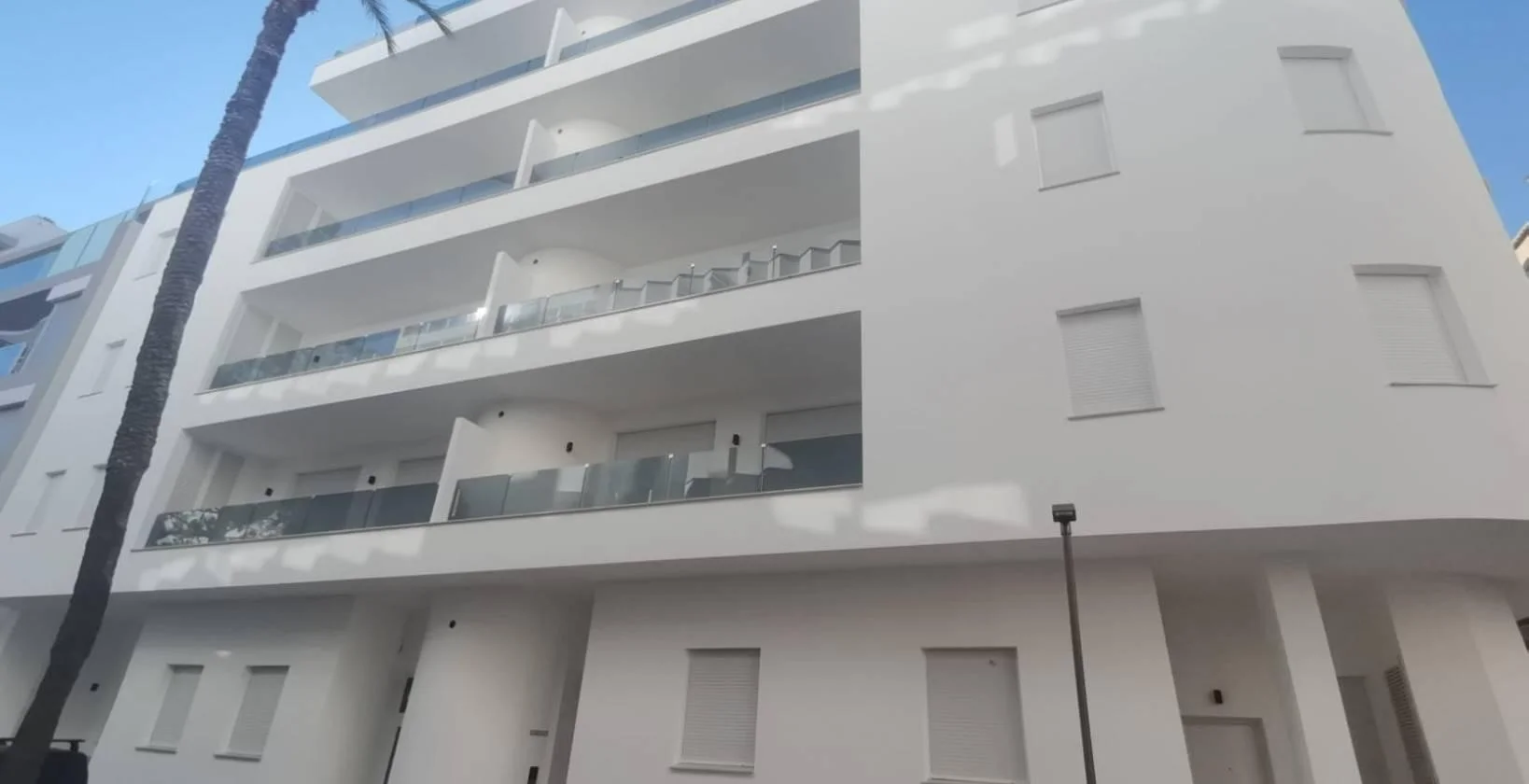 New-build penthouse near Playa de los Locos