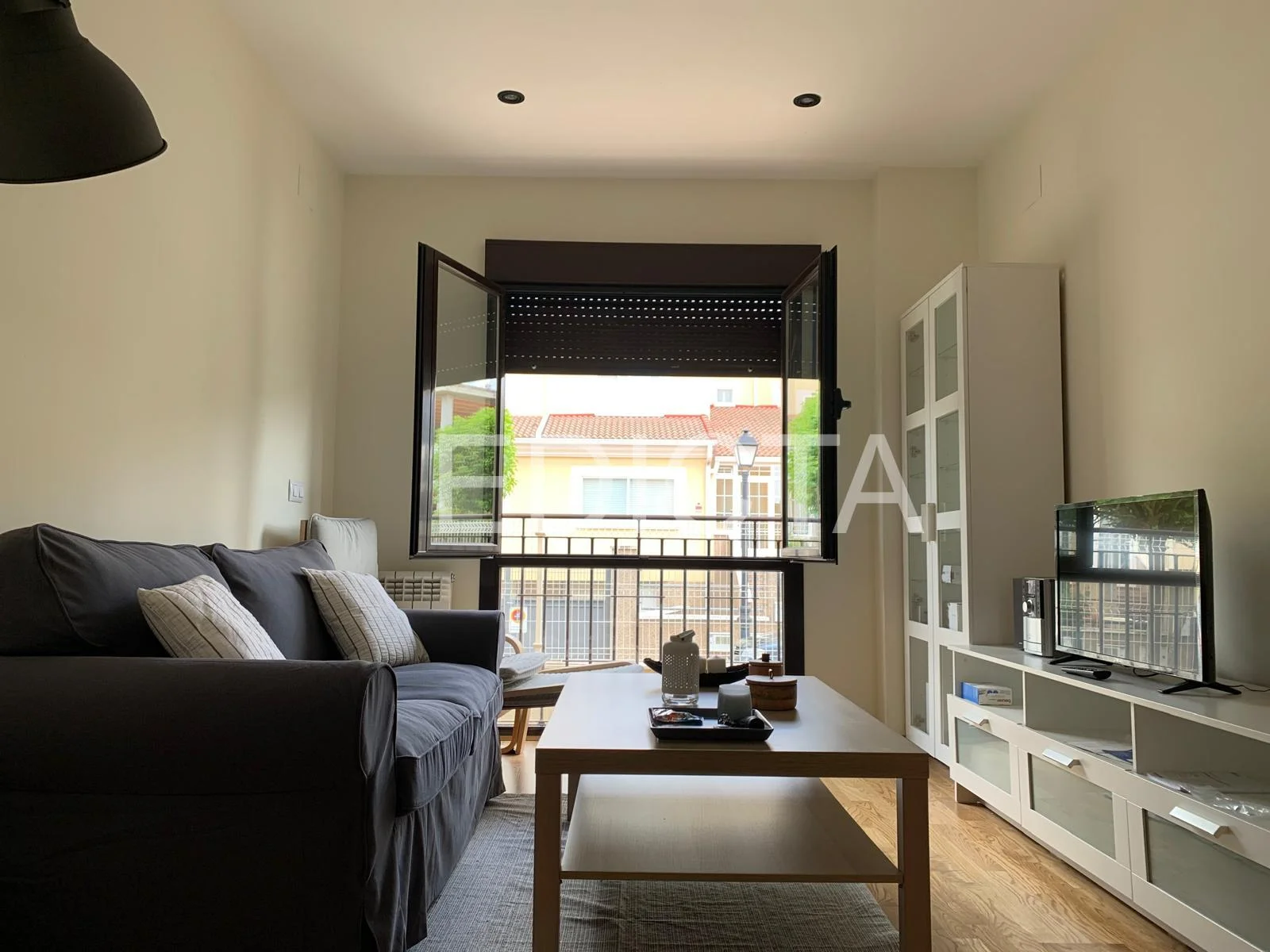 Good-condition Valverde apartment, 2 bedrooms