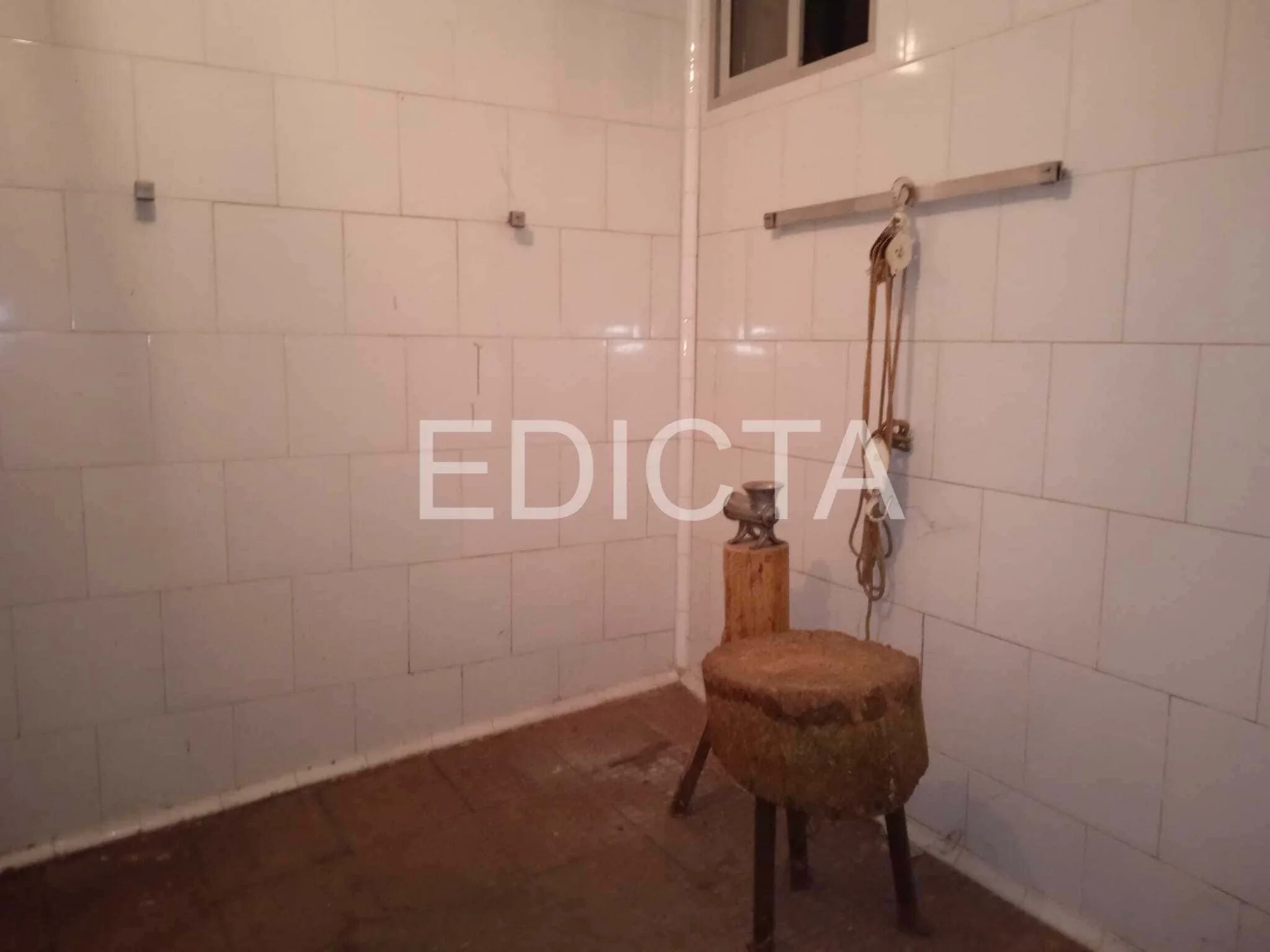 Two-storey house in Mozoncillo, 4-bed