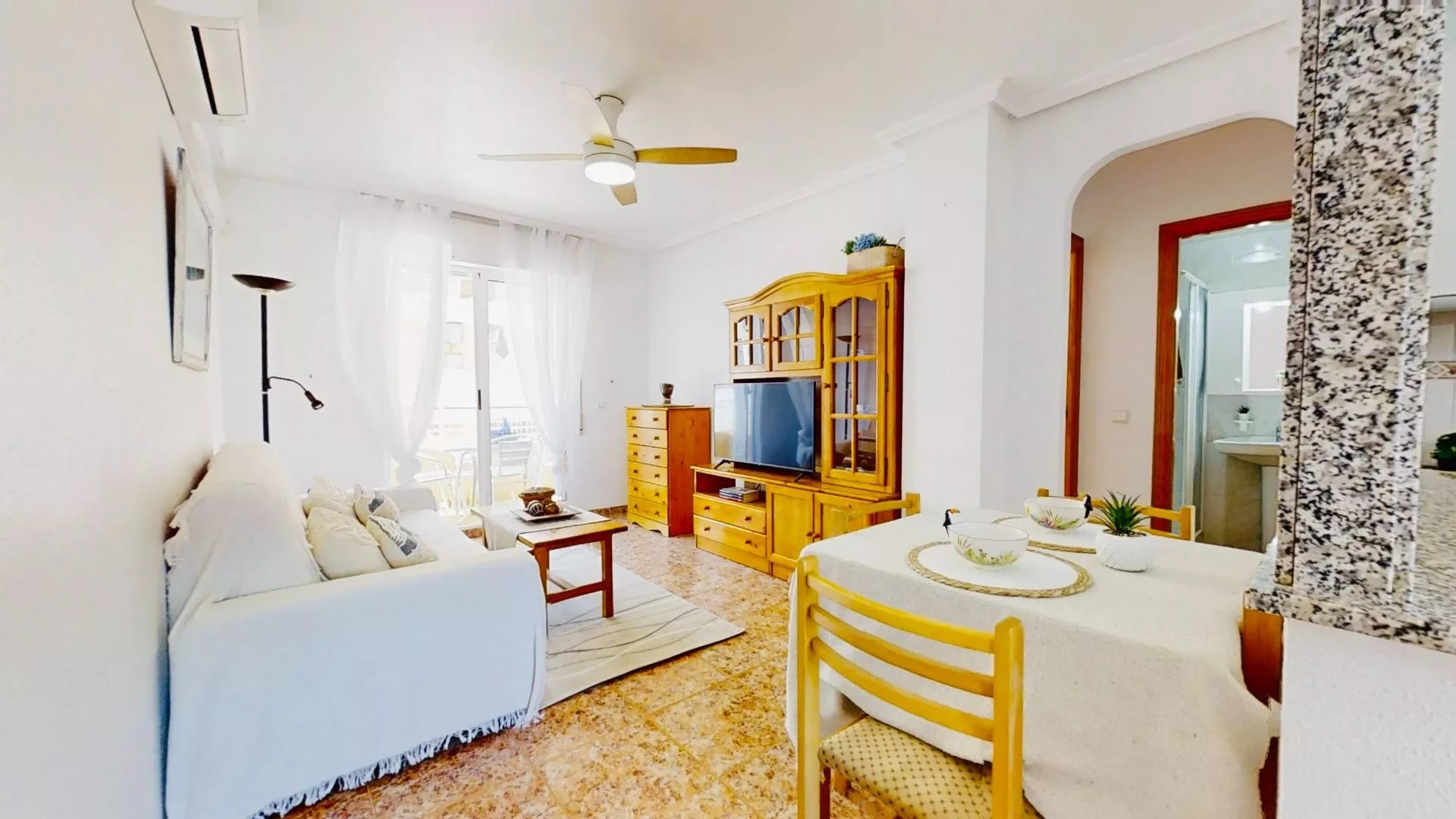 Bright Torrevieja flat near beaches