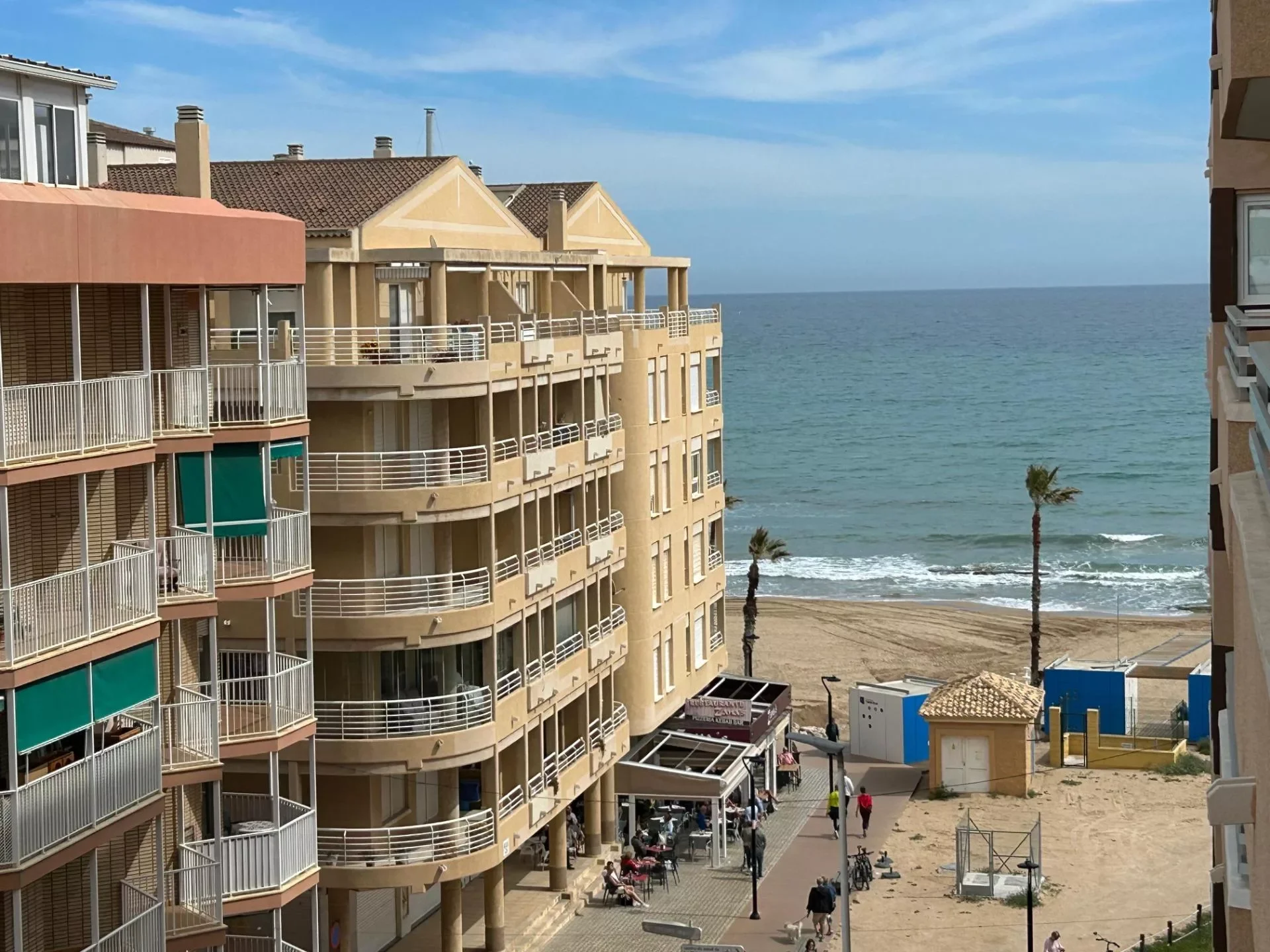Apartamento reformado en La Mata junto al mar