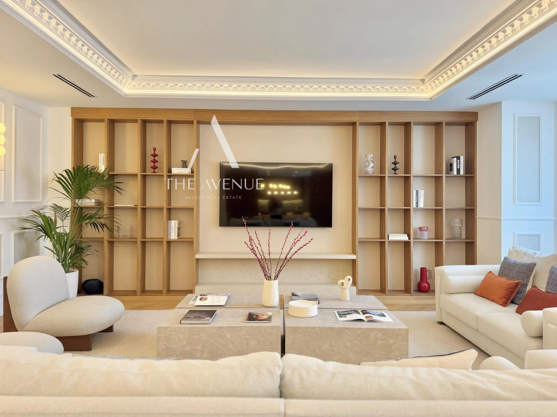 Luxury fifth-floor flat in Recoletos
