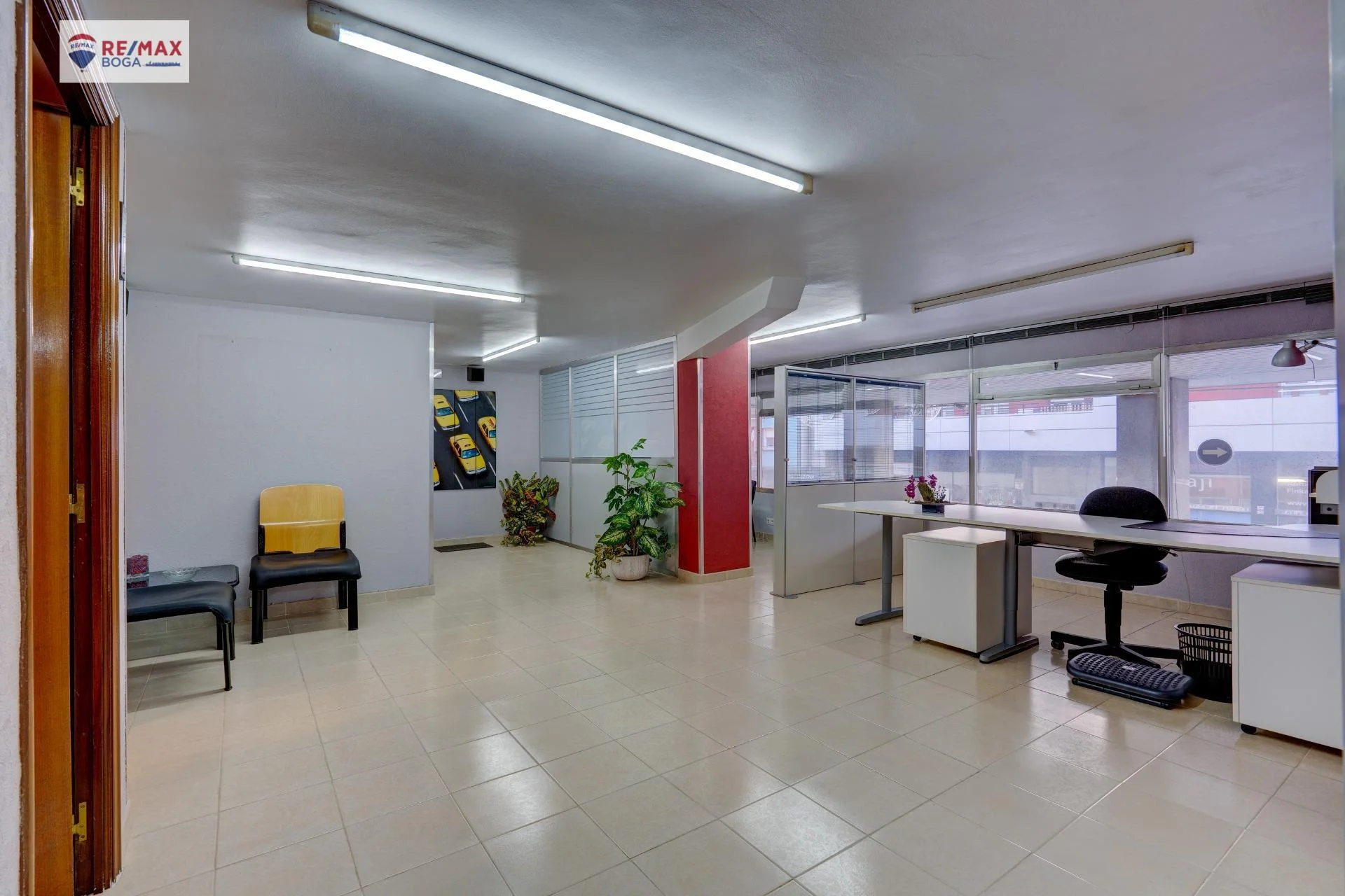 Central Lasarte-Oria commercial unit, 94 m²