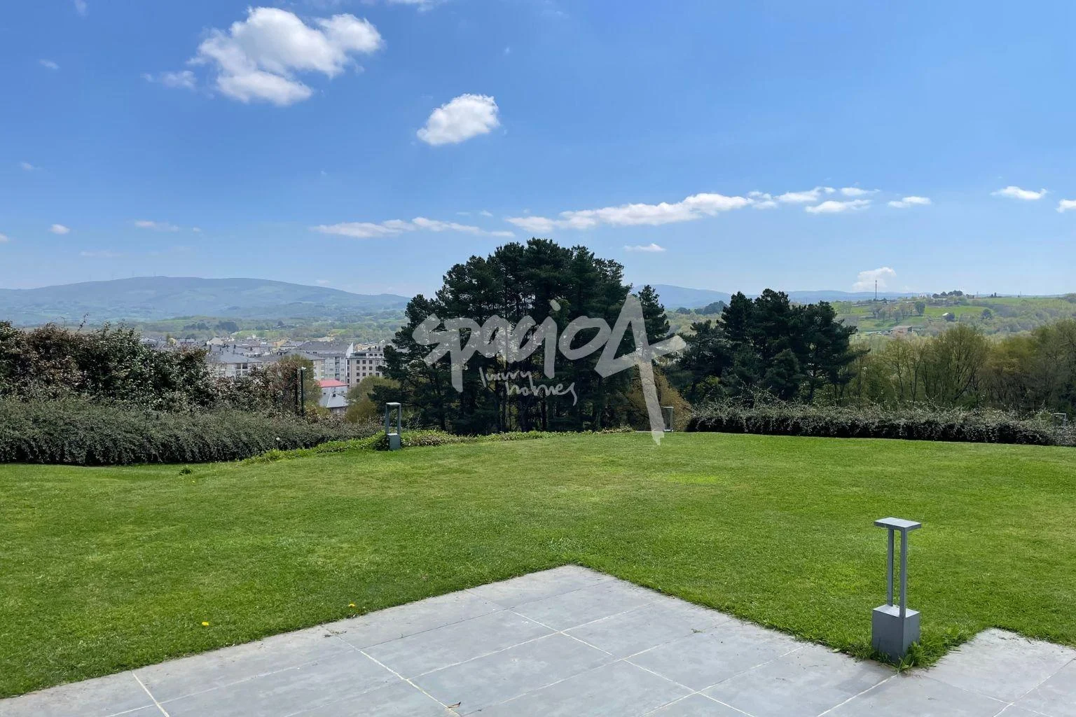 Chalet de lujo en Sarria, 645 m²