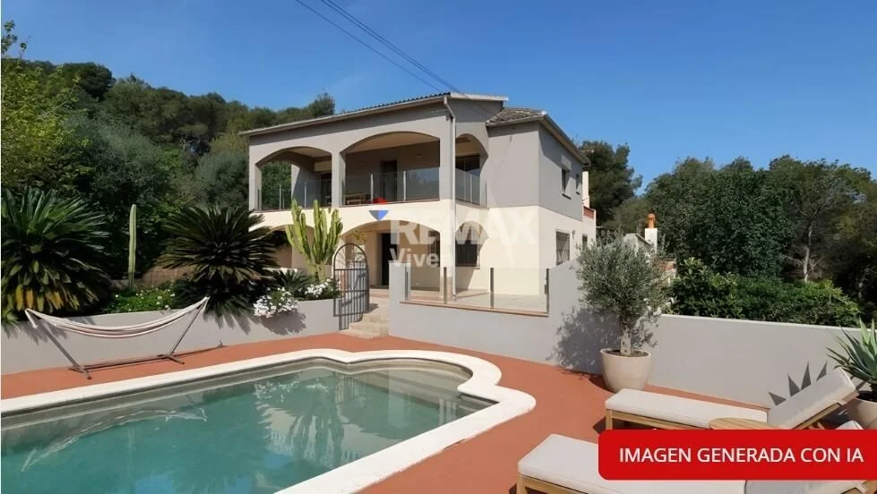 Chalet en Cubelles con piscina y 5 habitaciones