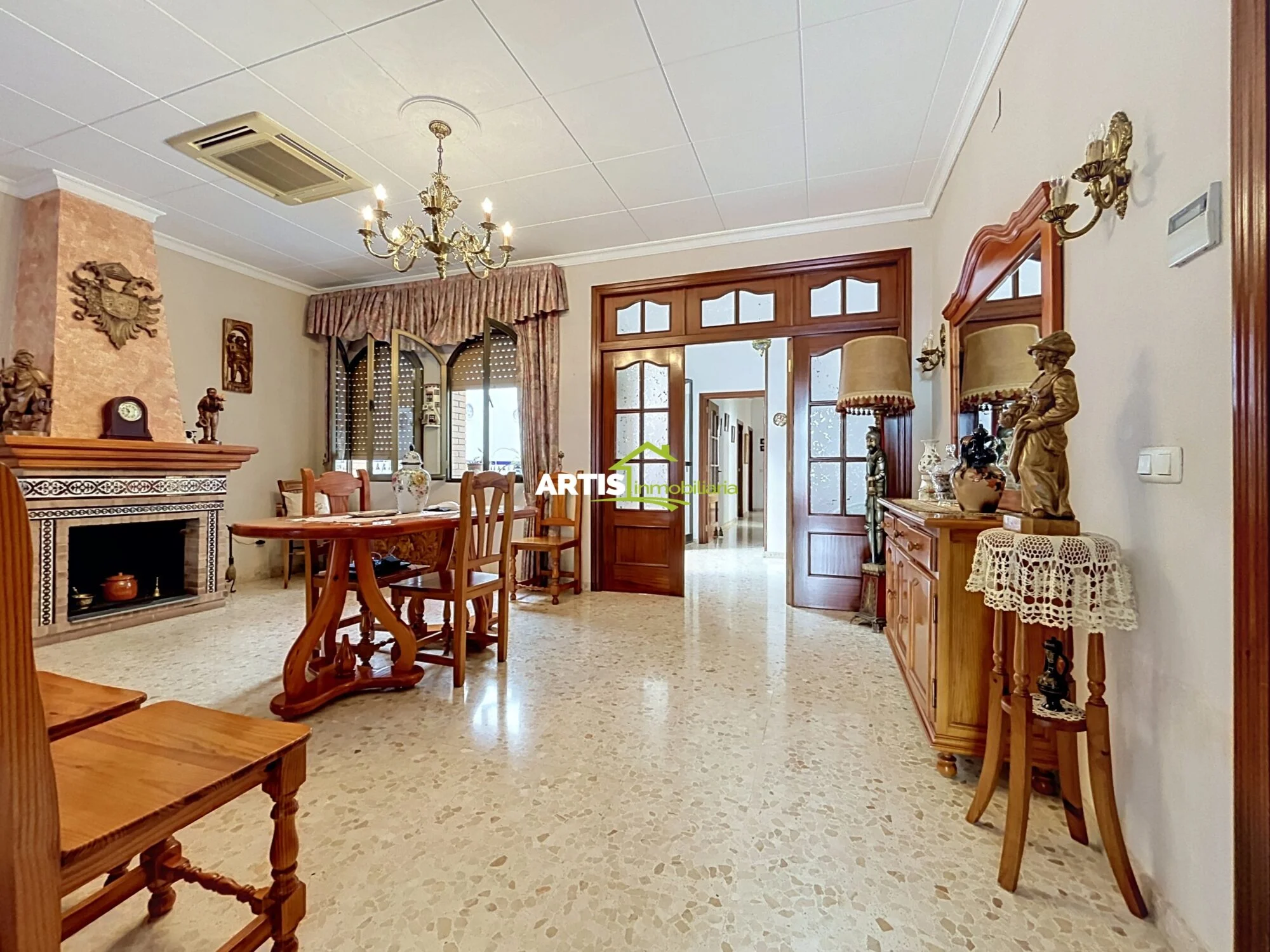 Casa de 276 m² en PEMAN con garaje