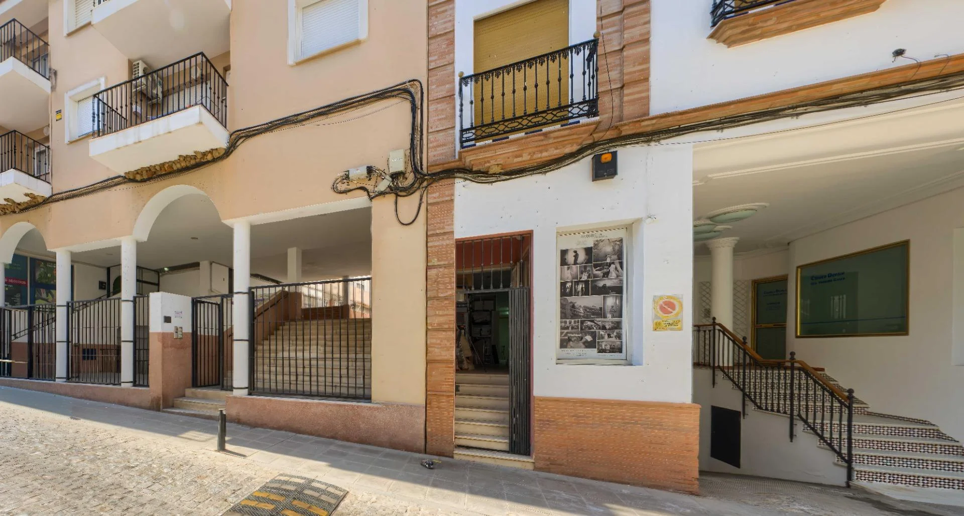 Local comercial en calle principal de Sanlúcar
