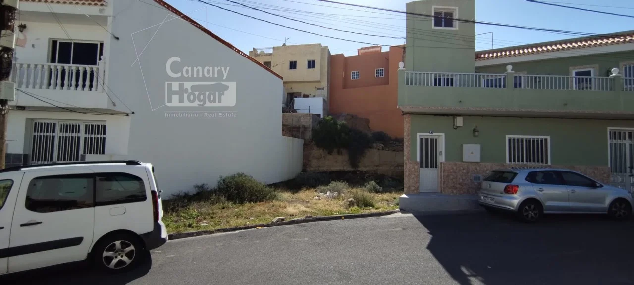Parcela urbana costera con potencial edificable