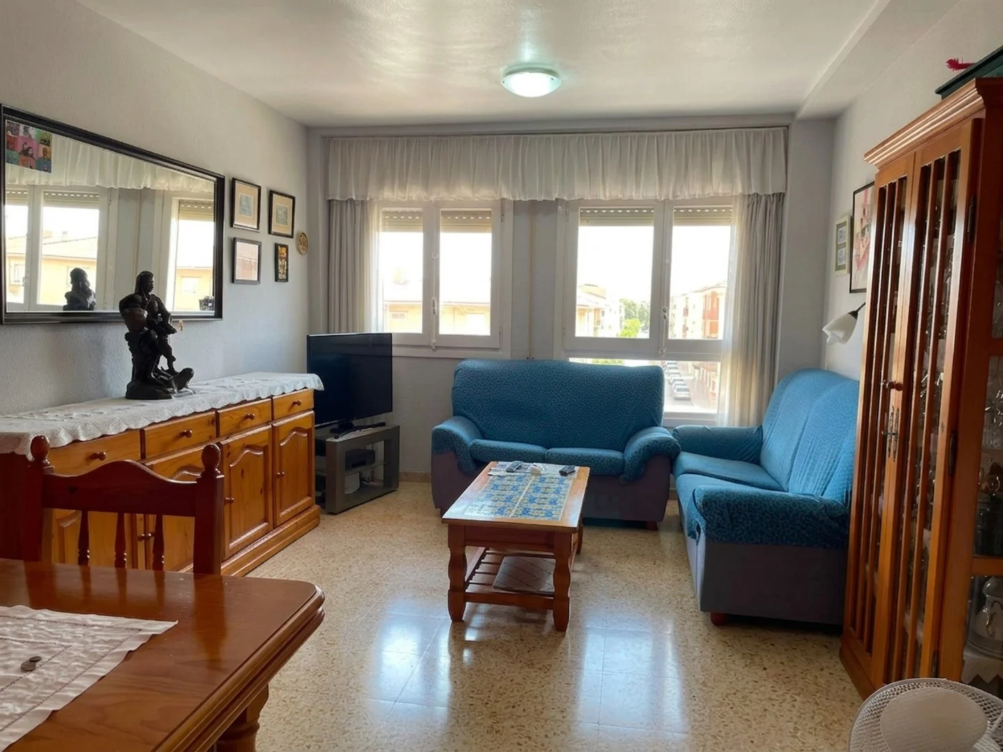 Furnished La Llana flat, three-bedroom