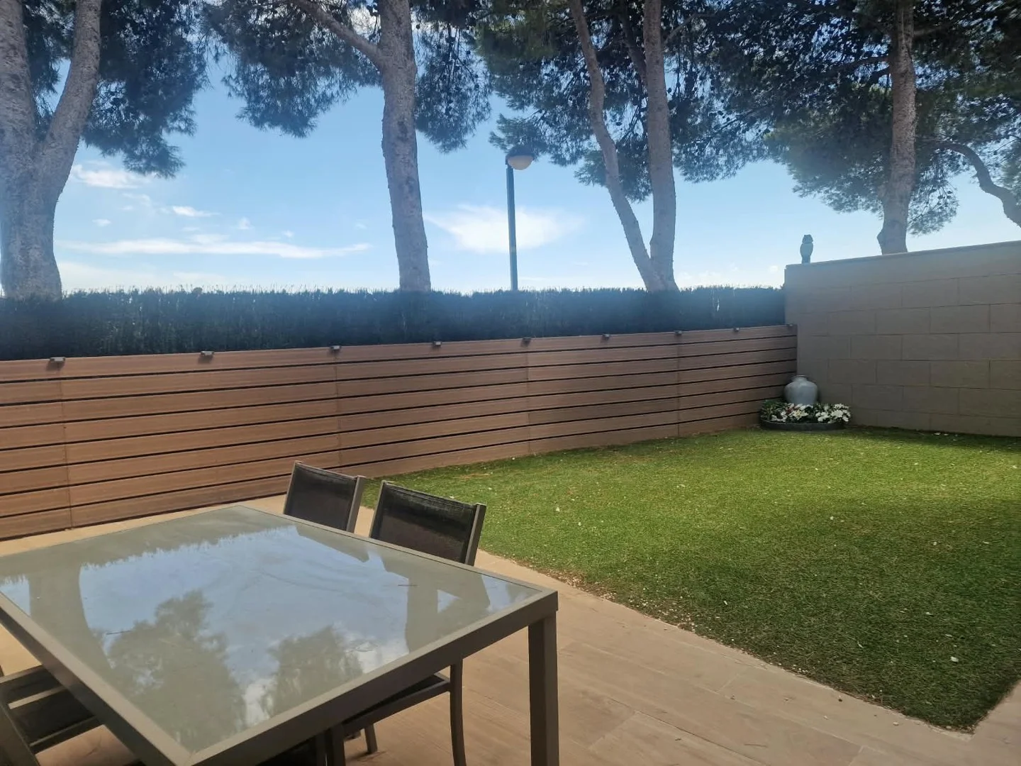 Reformed Montecanal townhouse, 4 bedrooms