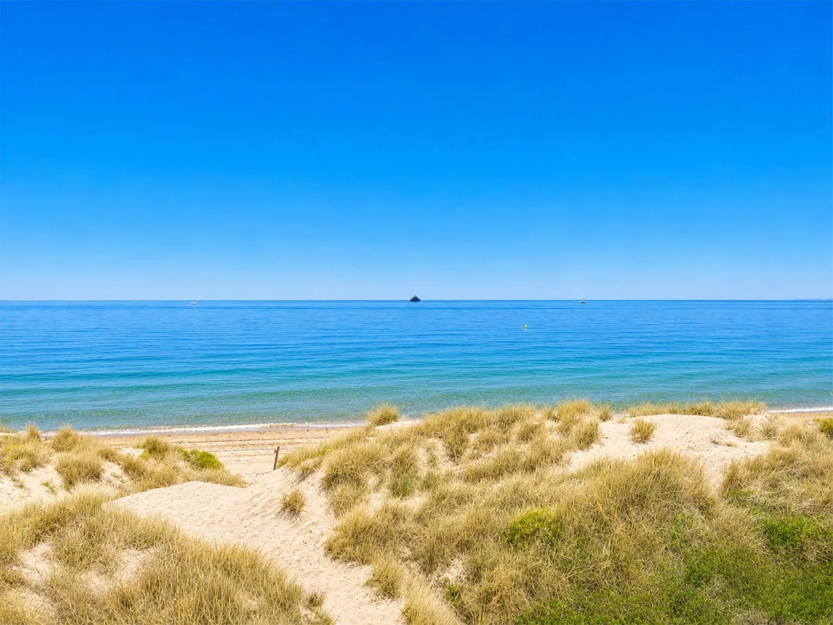 Renovated beachfront apartment with garden