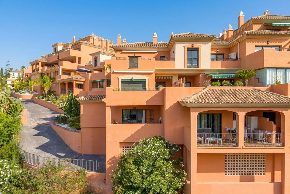 Apartamento en primera línea de golf con tres dormitorios
