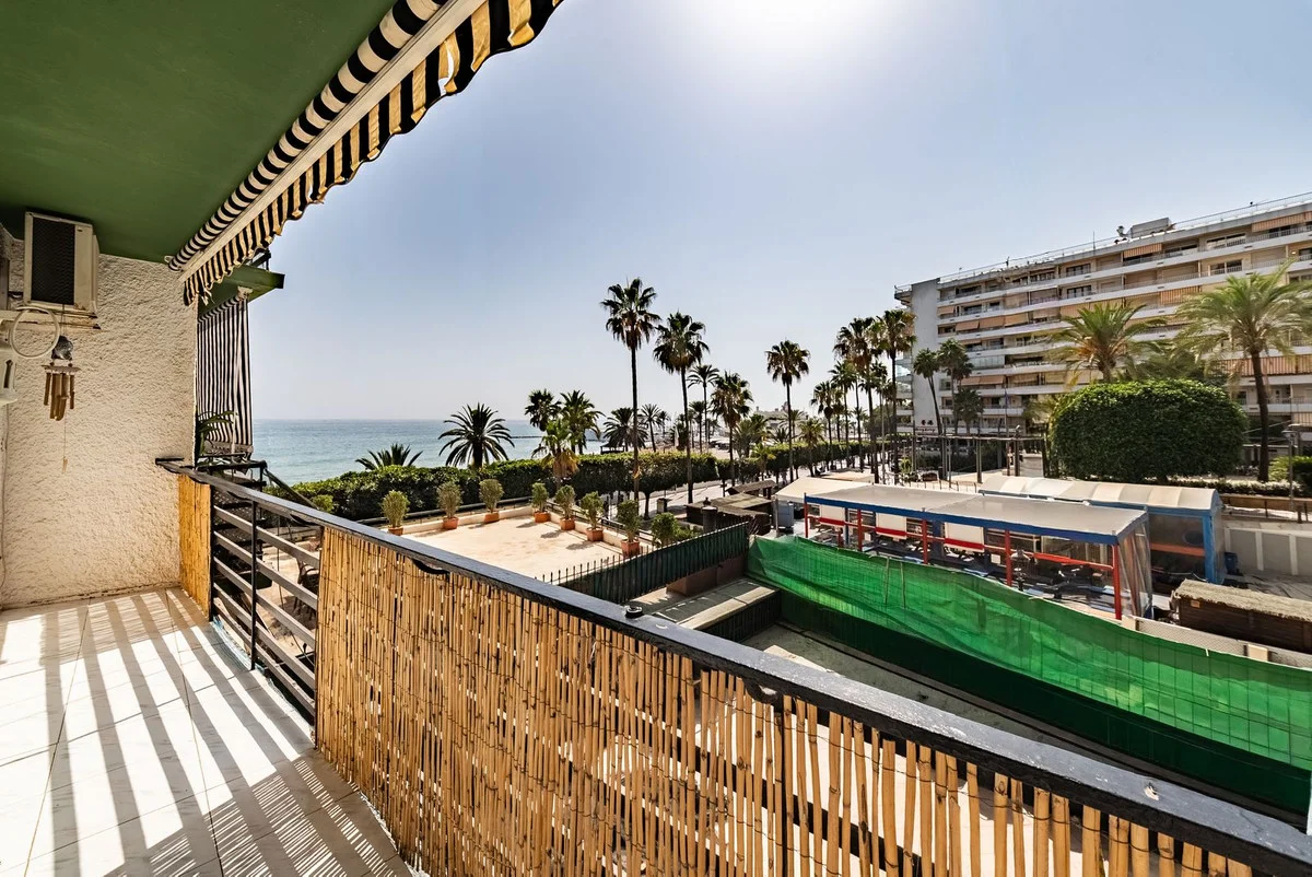Apartamento en primera línea en Marbella con potencial de alquiler