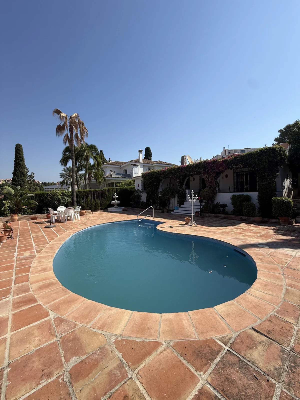 Villa para reformar en La Campana, 3 dormitorios