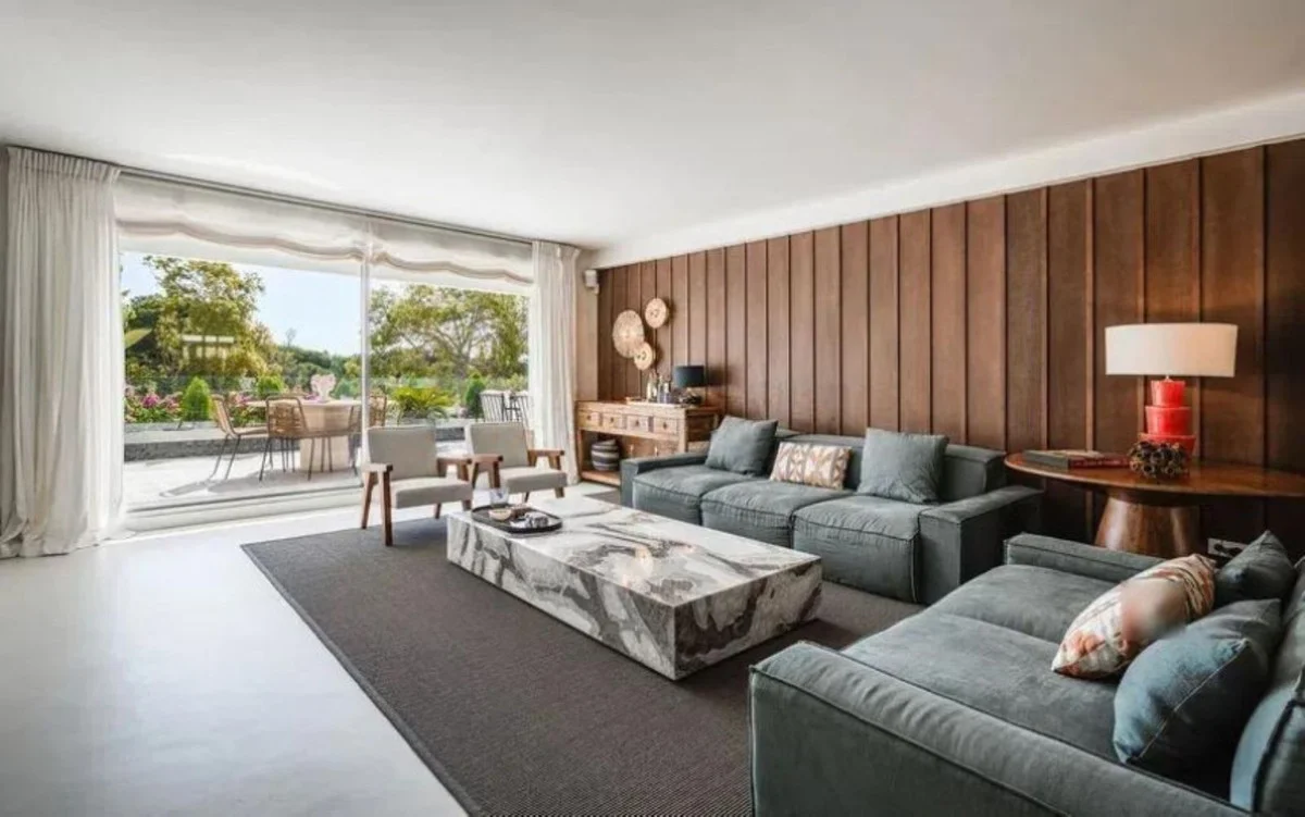 Renovated Golden Mile apartment, 3 bedrooms