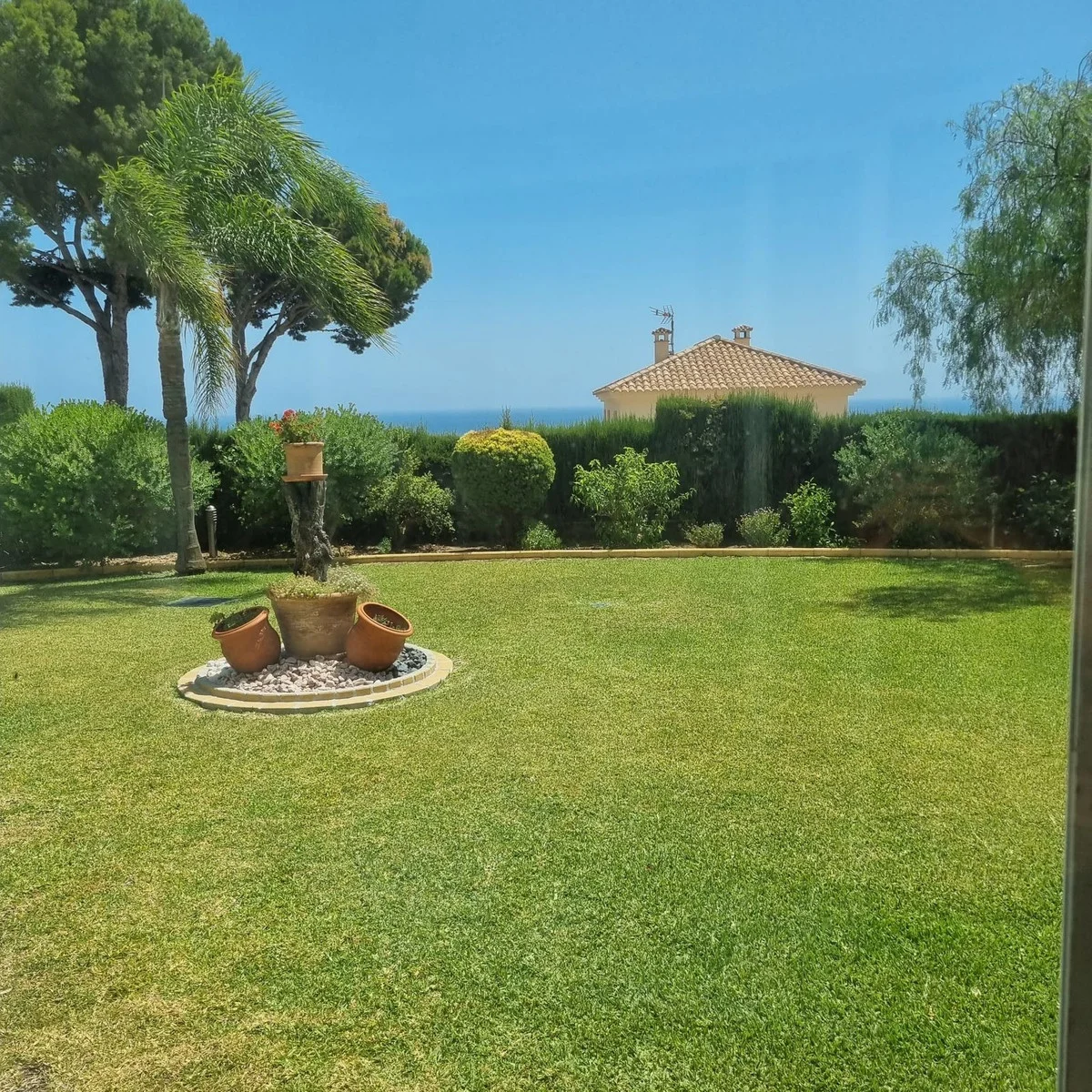 Apartamento orientado al sur con vistas al mar