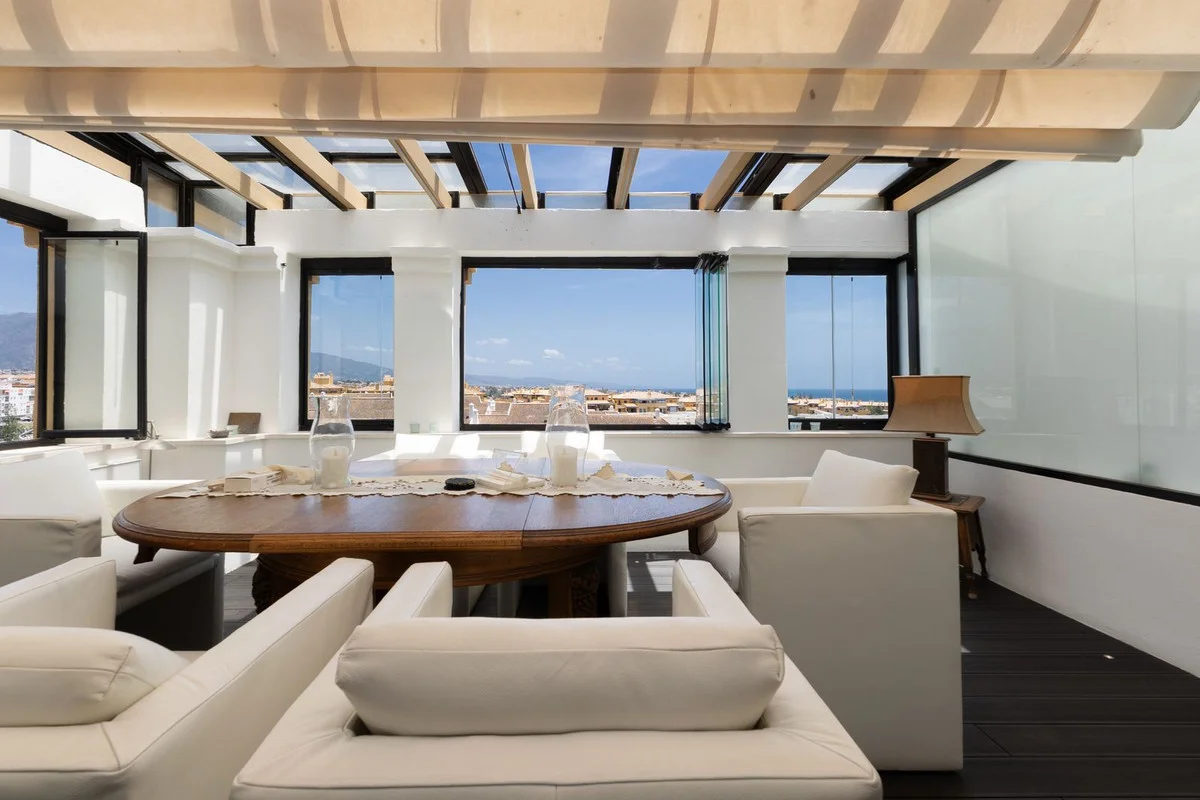 Ático dúplex reformado con vistas al mar