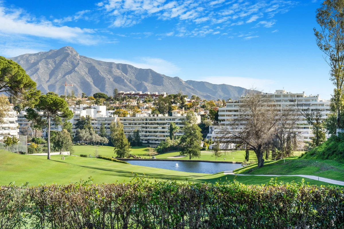 Spacious two-bedroom apartment with views