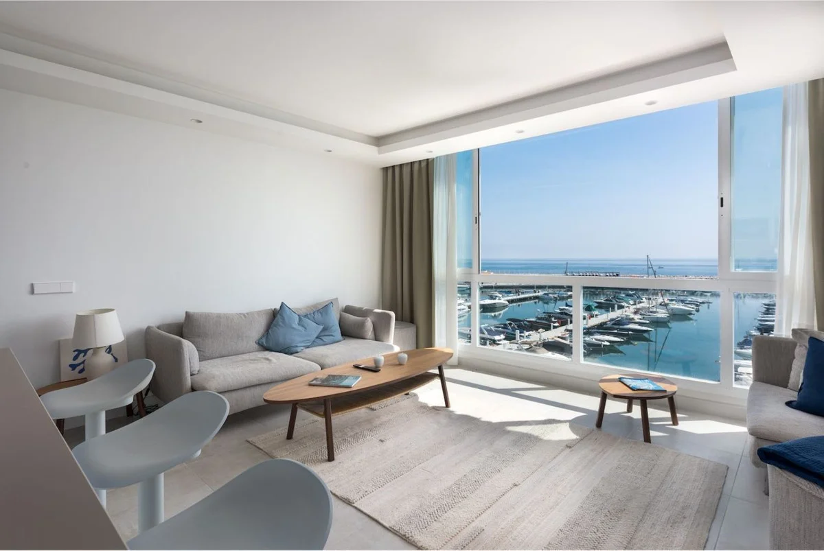 Reformed Puerto Banús penthouse, sea views