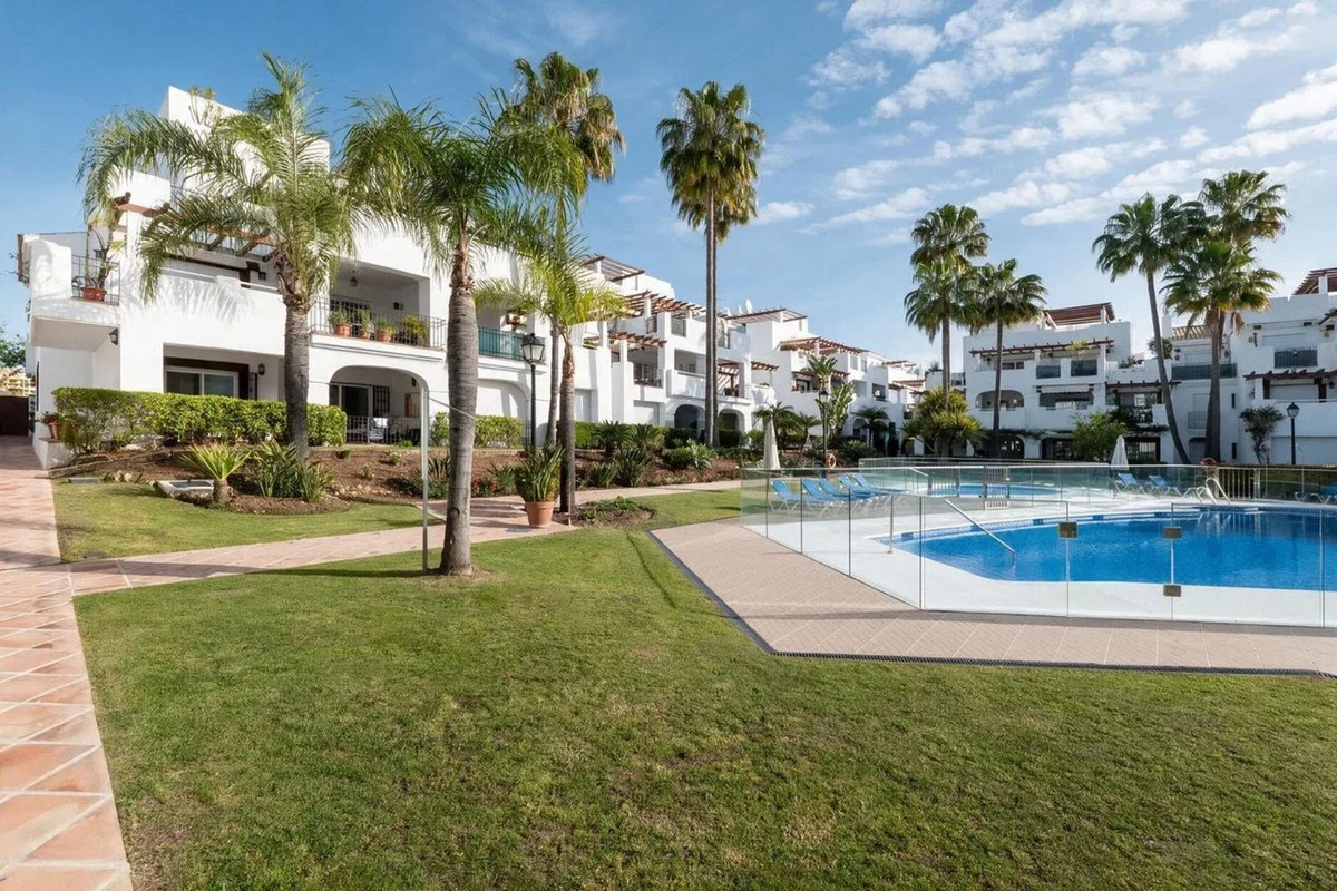 Reformed beach flat with private terrace
