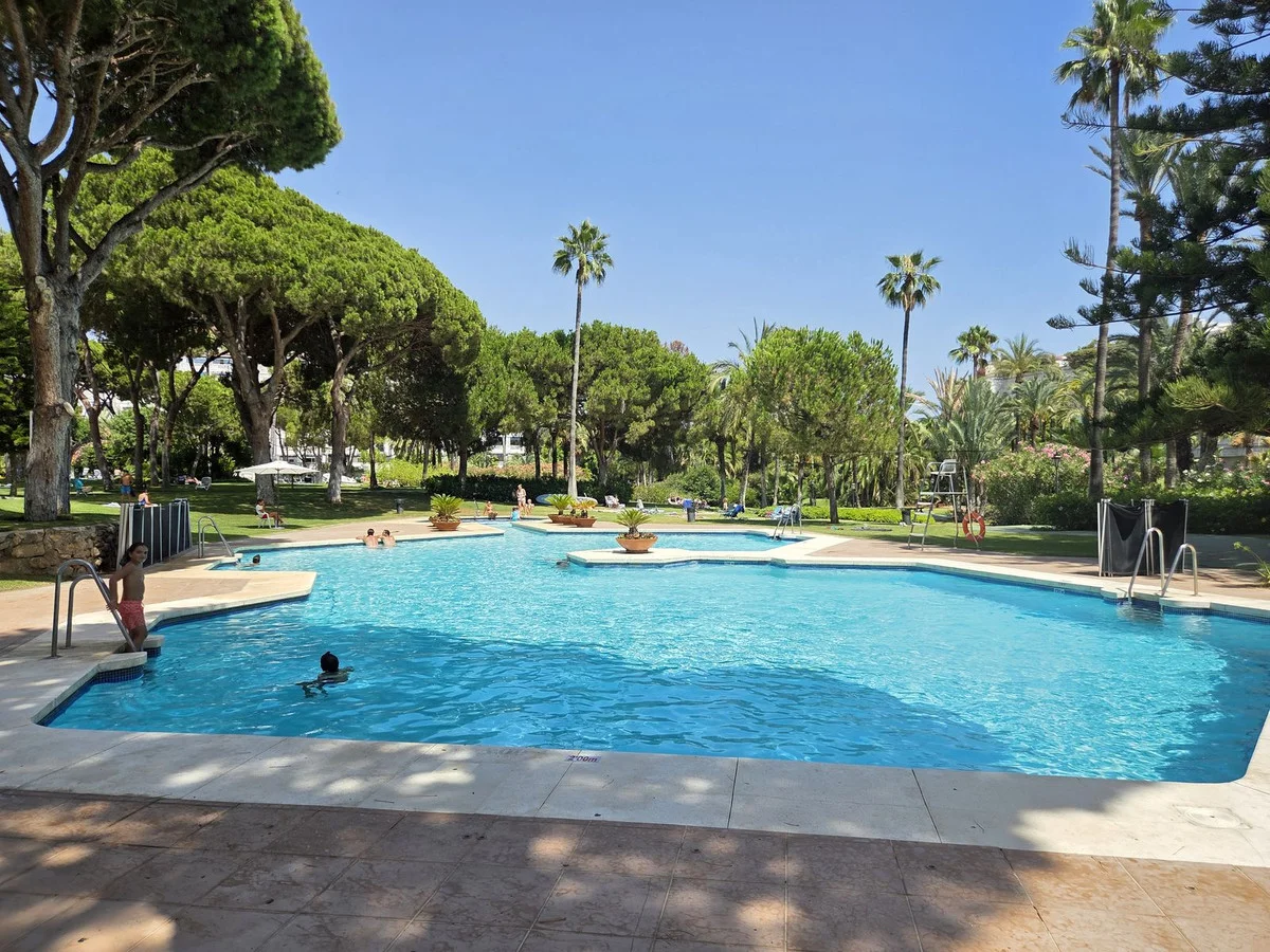 Beachfront Puerto Banús apartment, 2 bedrooms