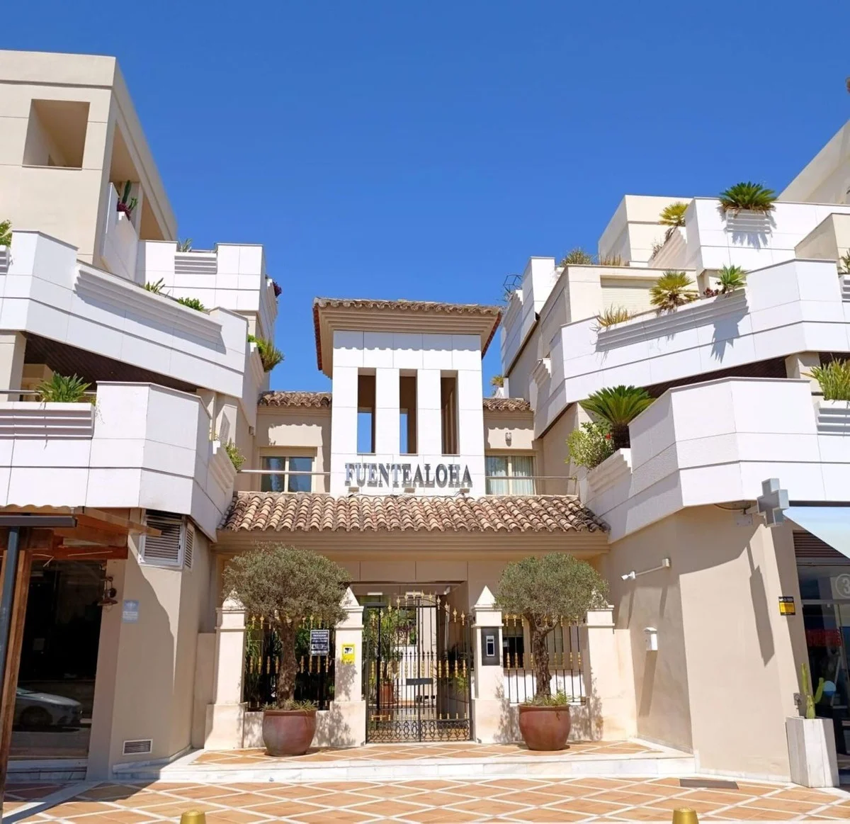 Apartamento de tres dormitorios en Nueva Andalucía