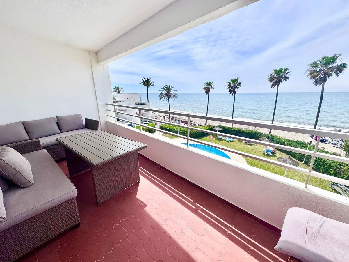 Estudio en primera línea con terraza