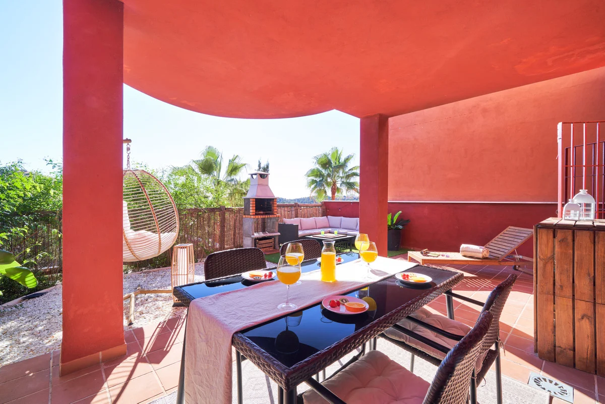 Apartamento con jardín privado cerca de Cabopino