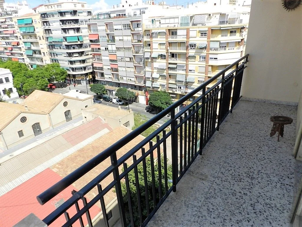 Piso para reformar cerca del centro