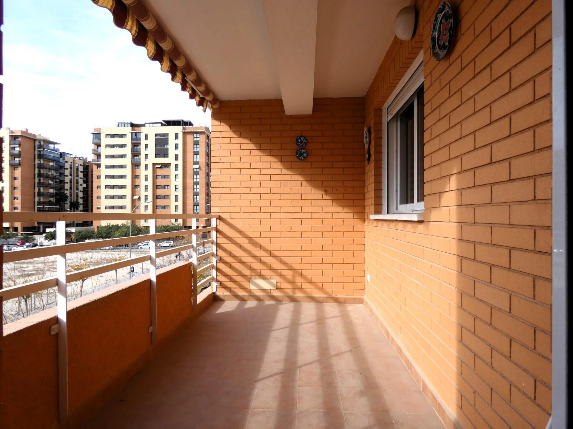 Piso seminuevo de tres dormitorios en Alicante