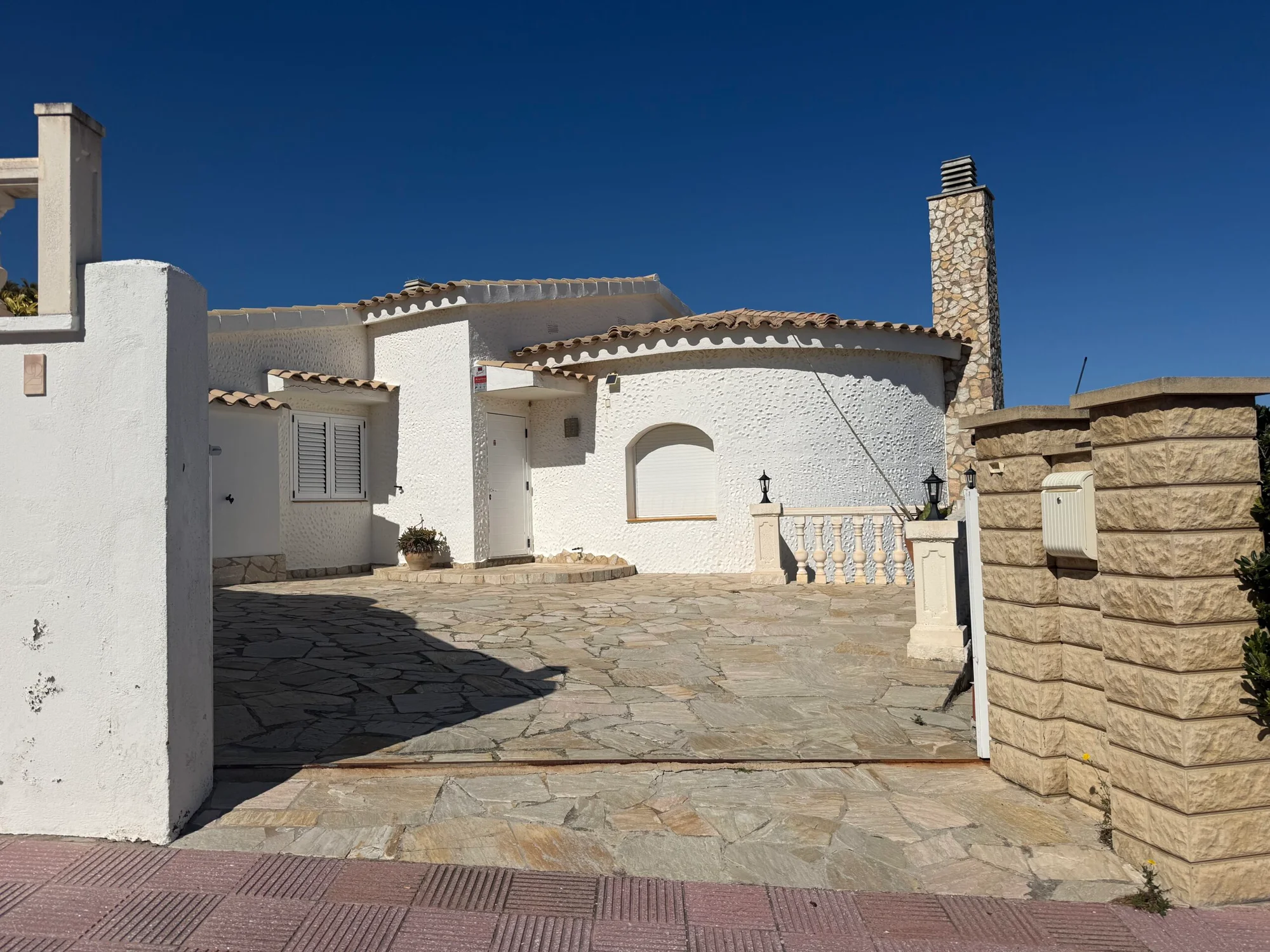 Reformed Punta Montgó house with pool
