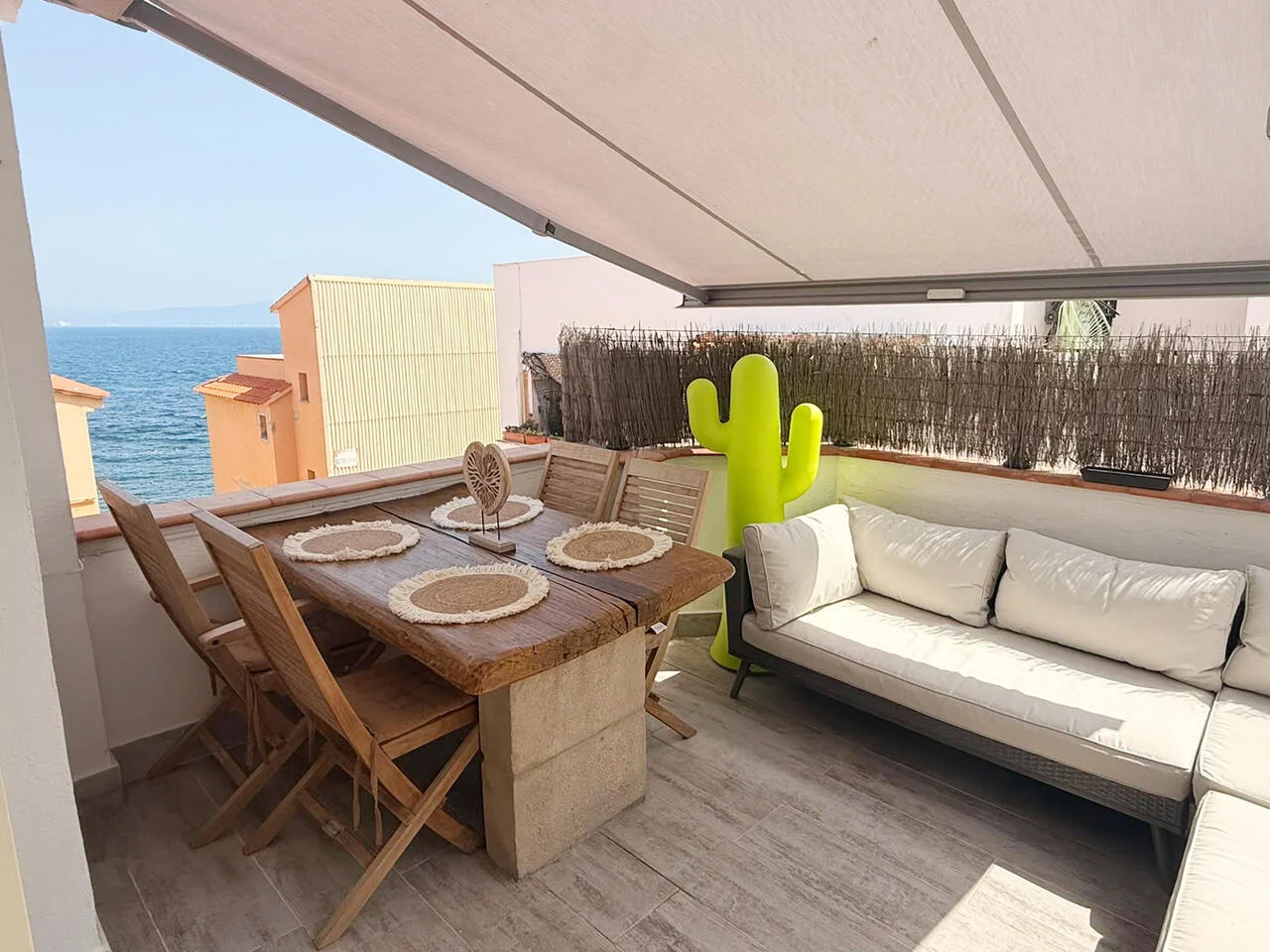 Renovated duplex near sea, 2 bedrooms