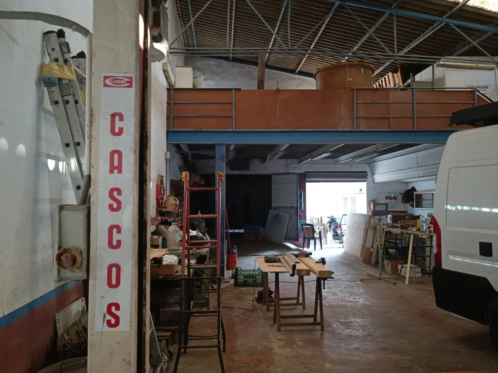 Nave industrial en Torreciega, 256 m²