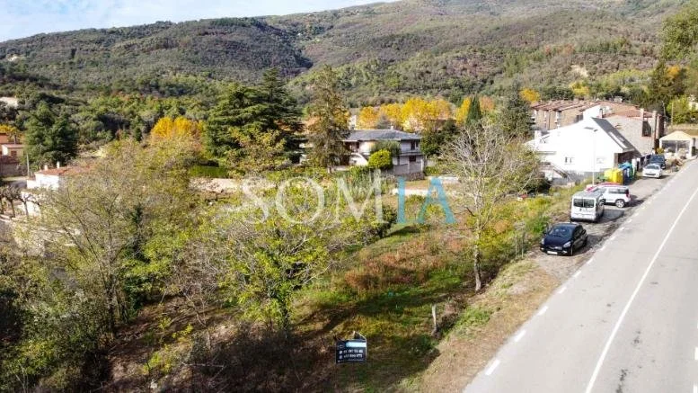 Campins development plot with views